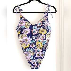 Jessica Simpson Floral Shoulder-Tie Bathing Suit L
